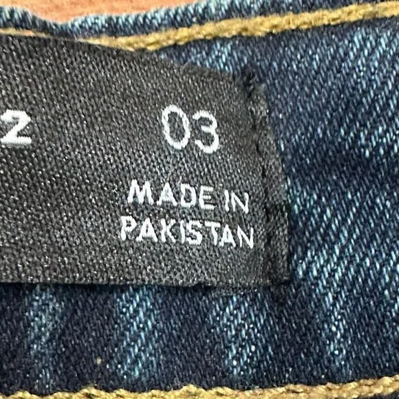 Studio 12 Straight Leg Jeans Relaxed Fit Stretch Denim Pants | Junior Size 3 - Picture 7 of 14